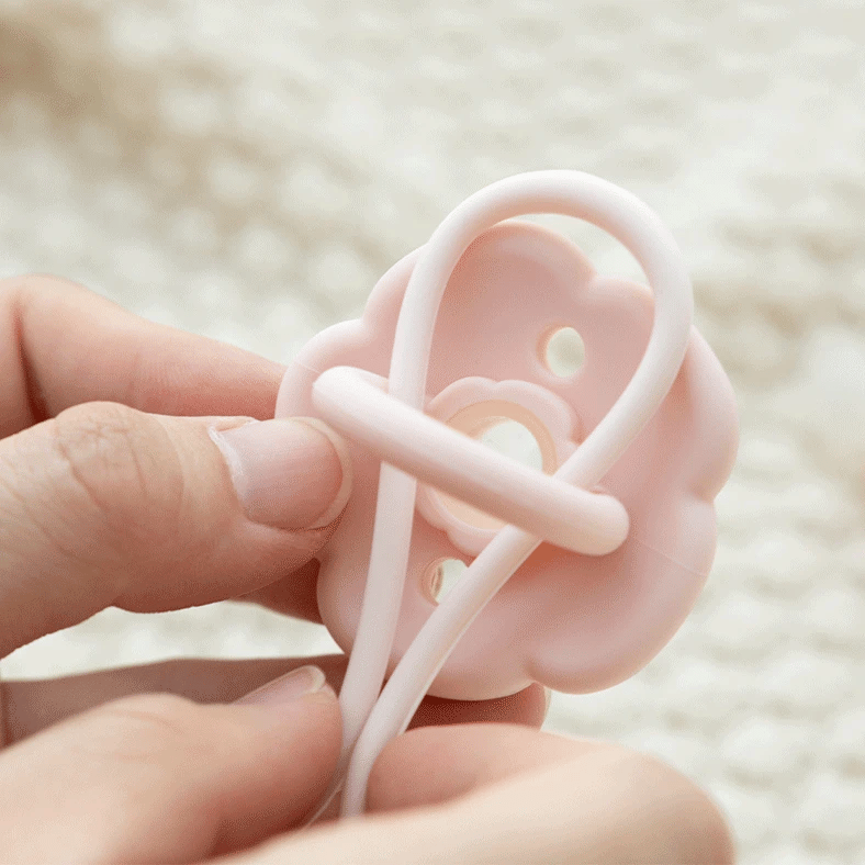 طقم مشبك اللهاية السيليكوني بدون خرز (عبوة من قطعتين)