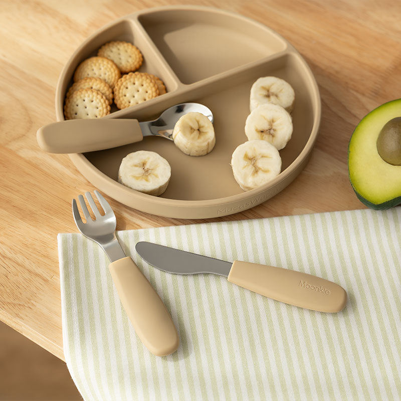 طقم أدوات مائدة كلاسيكي