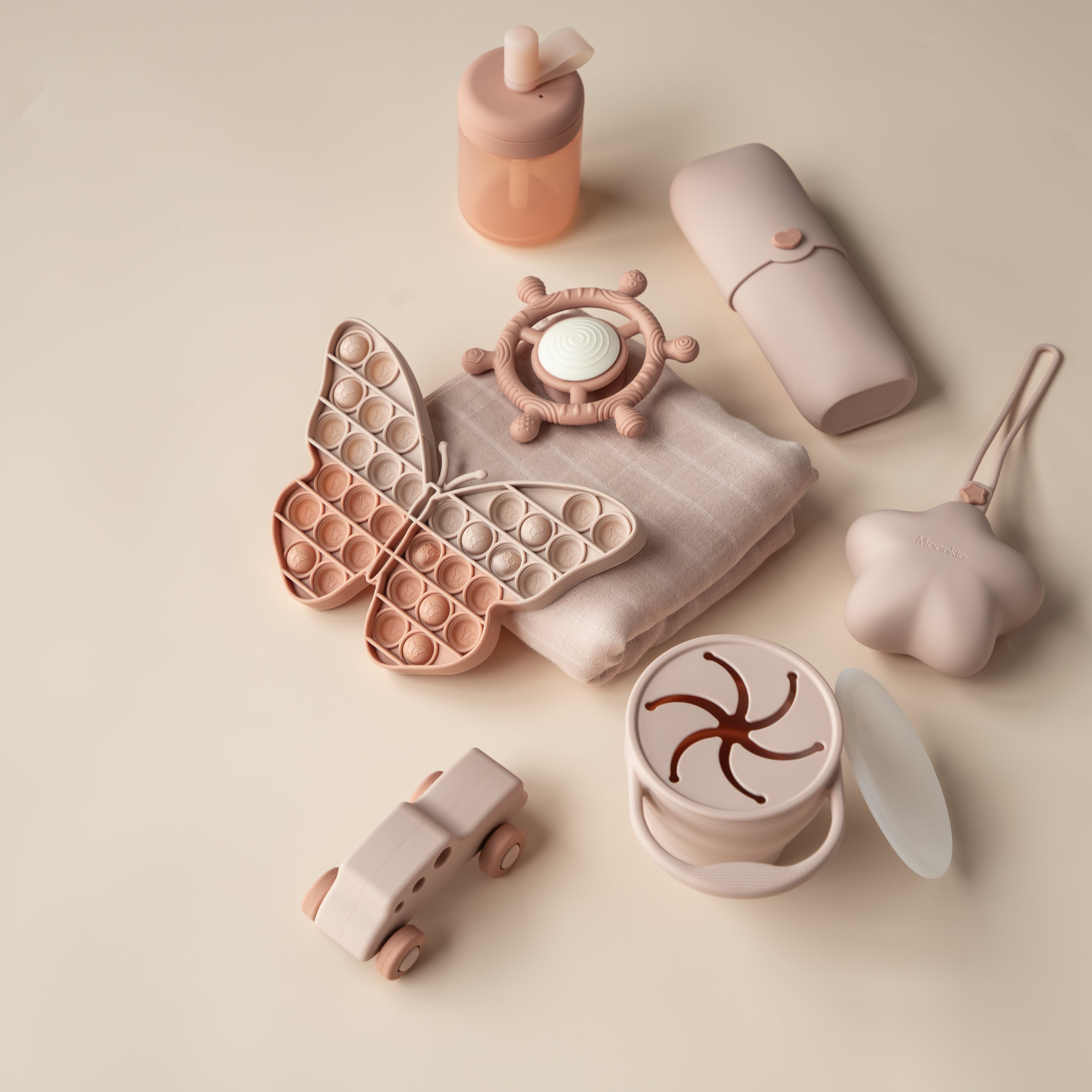 Moonkie-ar-طقم هدايا أثناء التنقل(أحمر خدود)-4