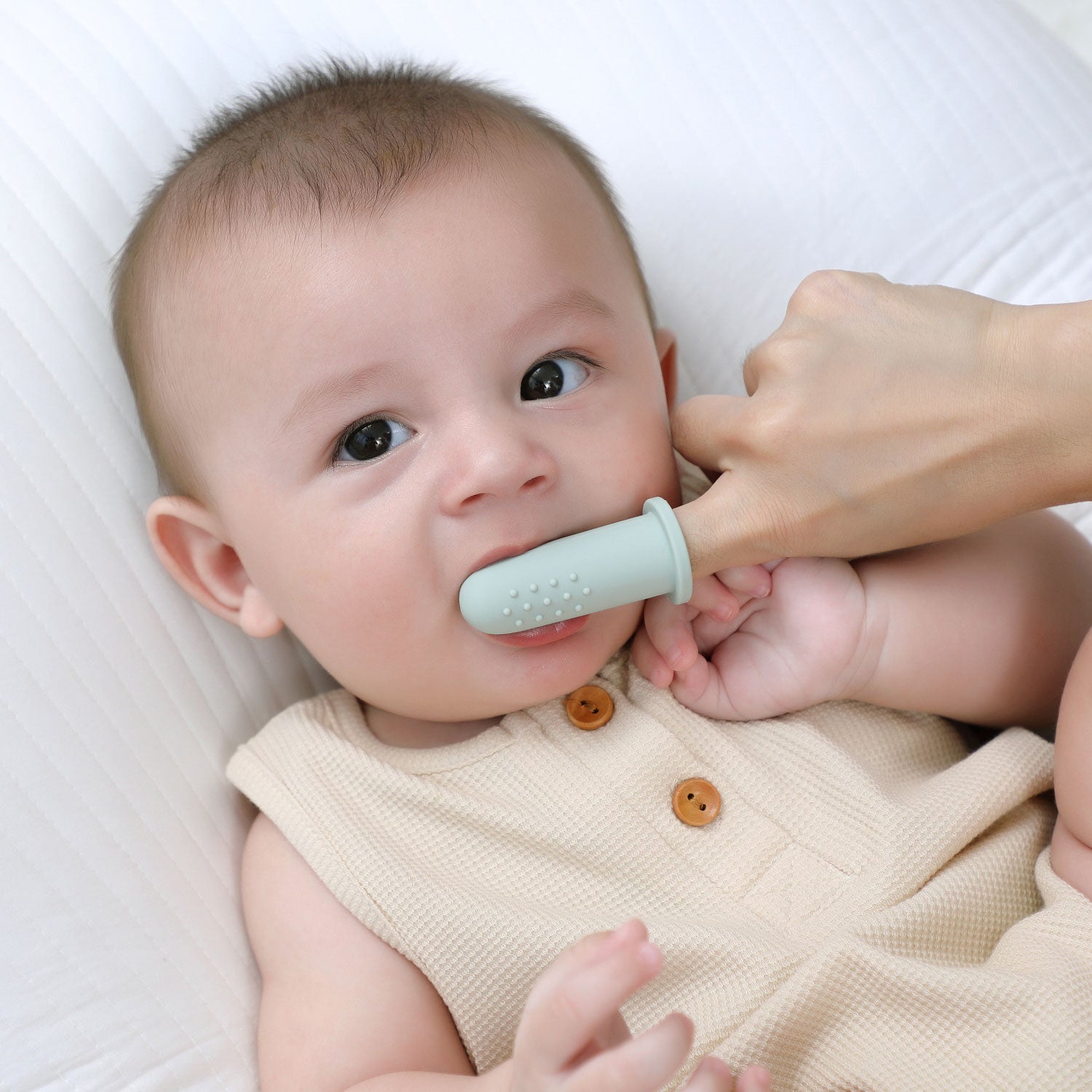 طقم المولود الجديد "اللحظات الأولى" (بلون الأزرق الناعم)