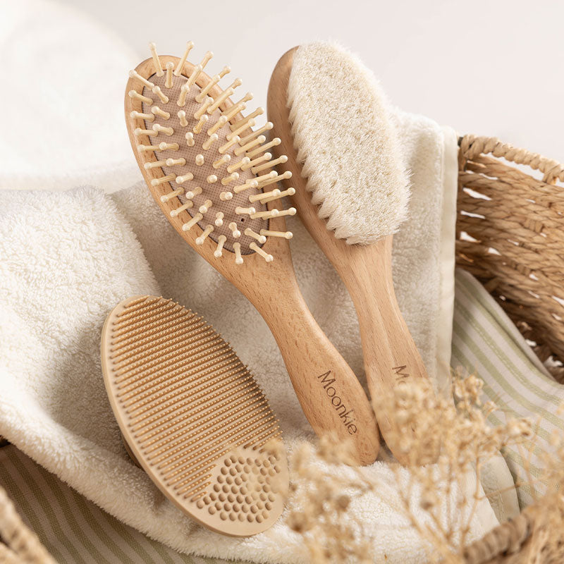 طقم المولود الجديد "اللحظات الأولى" (بلون الأزرق الناعم)