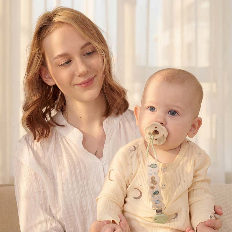 طقم مشبك اللهاية السيليكوني بدون خرز (عبوة من قطعتين)