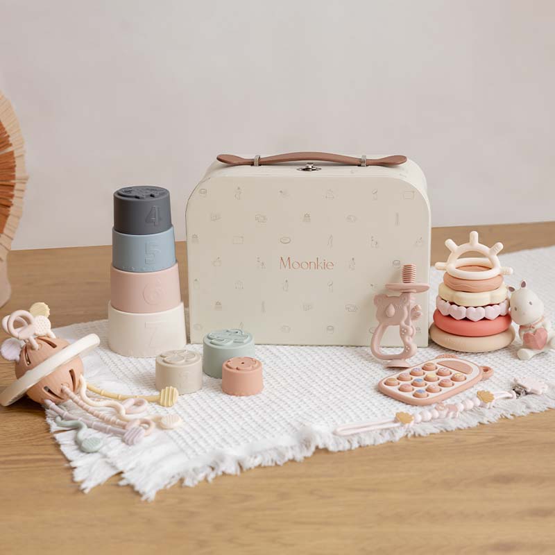 مجموعة هدايا وقت اللعب المطوّرة (تورد ناعم)