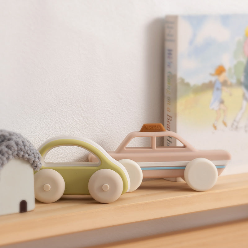 مجموعة سيارات Surf & Go المصغّرة من السيليكون