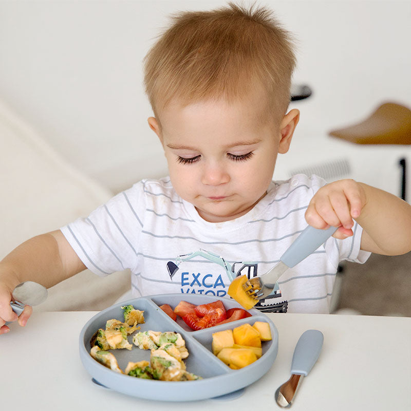 طقم أدوات مائدة كلاسيكي