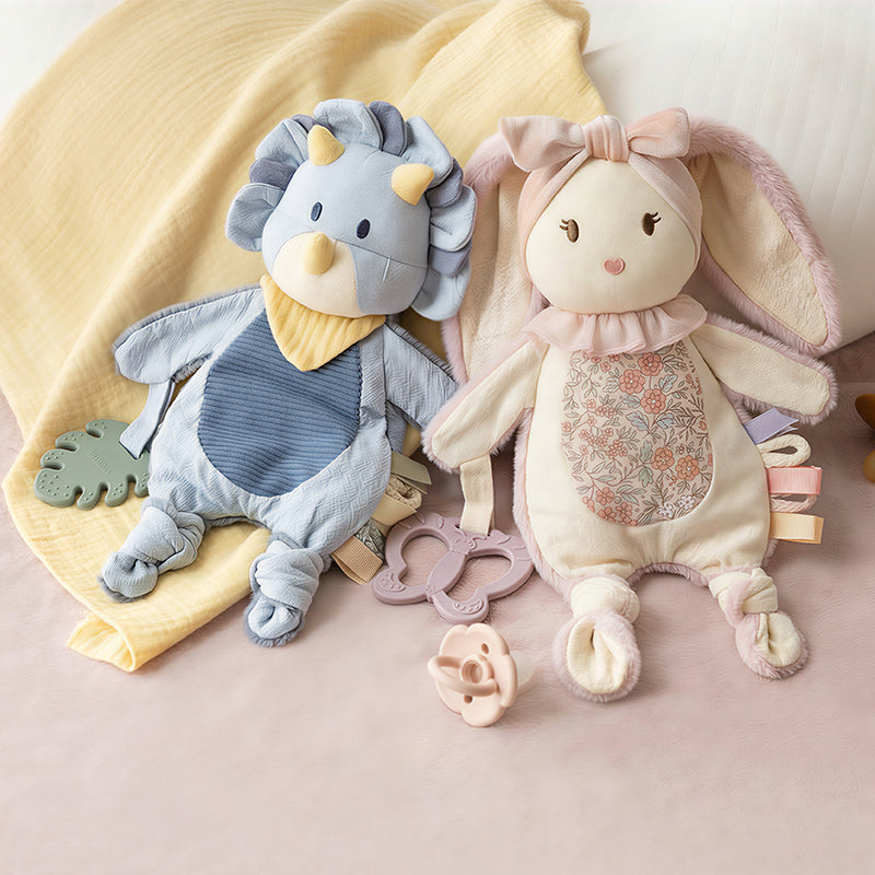 دُمية مهدّئة بشكل أرنب